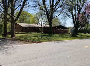 14 Briarcliffe Dr, Collinsville, IL 62234