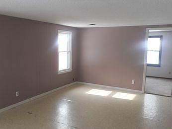 2nd image of 5021 Edgehill Dr