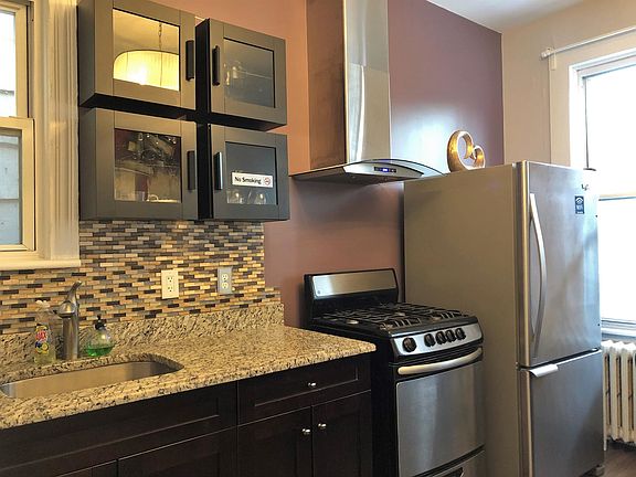 3rd image of 3328 Park Ave APT 2
