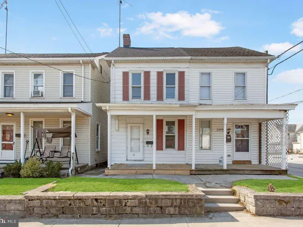 211 Fulton St, Hanover, PA 17331