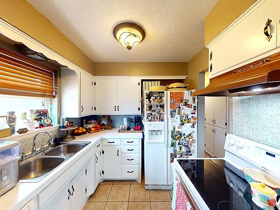 3rd image of 1606 21st St