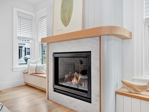 2nd image of 10-10A Milk St #1