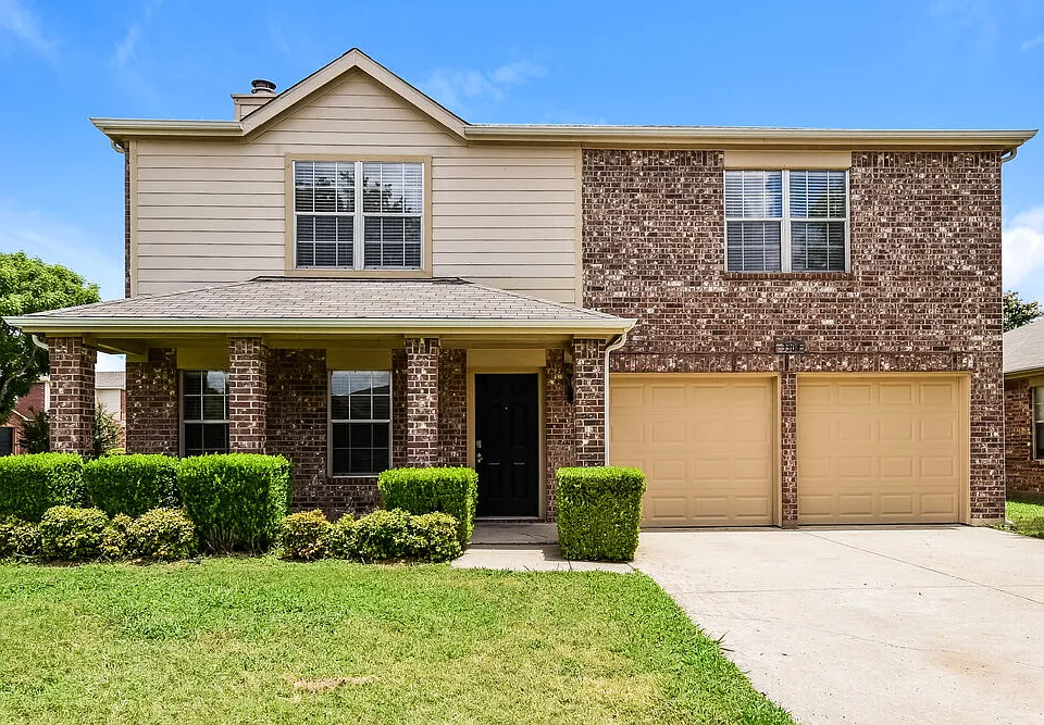3304 Creekwood Dr
