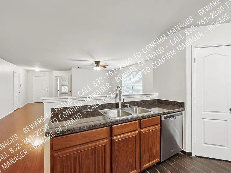 1403 Grand Canyon Ct — Photo 10