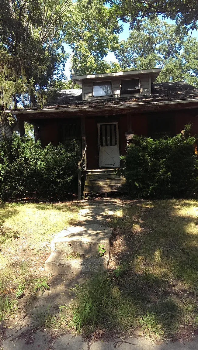 126 Fir St photo 1
