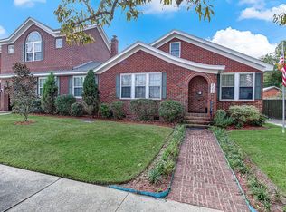 711 E 52nd St, Savannah, GA 31405