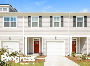 702 Trotters Ln, Moncks Corner, SC 29461