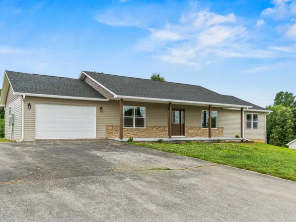 140 Deluca Dr, Science Hill, KY 42553