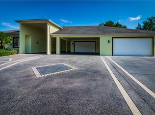 1150 Motorcoach Dr, Polk City, FL 33868