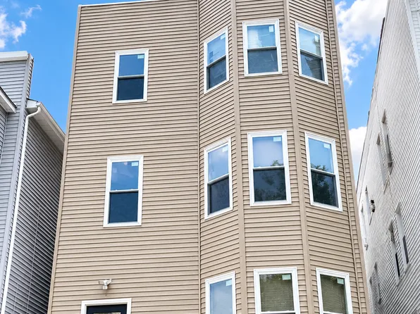 318 W Runyon St, Newark, NJ