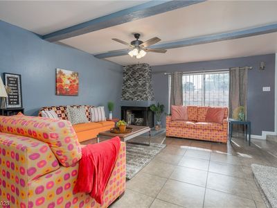 554 Oakbrook Ln, Las Vegas, NV, 89169