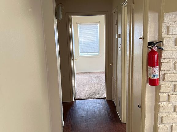 5th image of 2747 Rosemont St