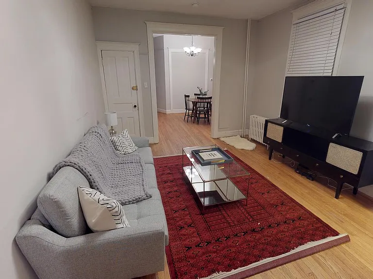 1815 Vernon St NW — Photo 2