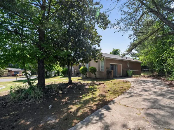 320 Folkstone Rd, Columbia, SC 29223