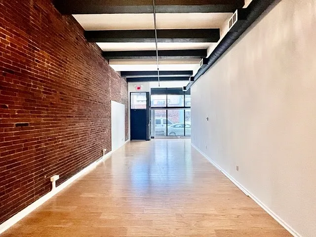 254 Friend St #4