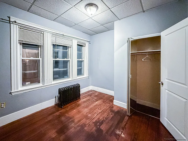 120 Gladstone St #3 — Photo 10