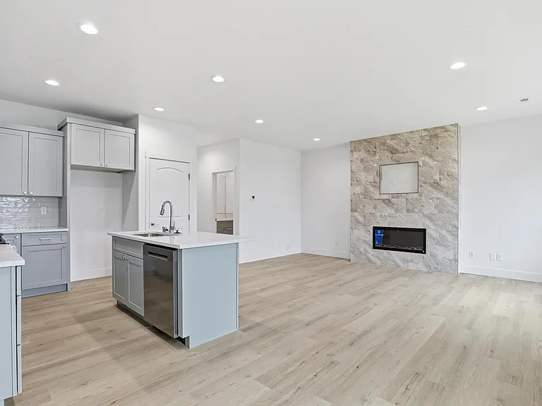 685 N Creative Way — Photo 8