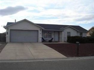 28 Milton Loop, Los Lunas, NM 87031