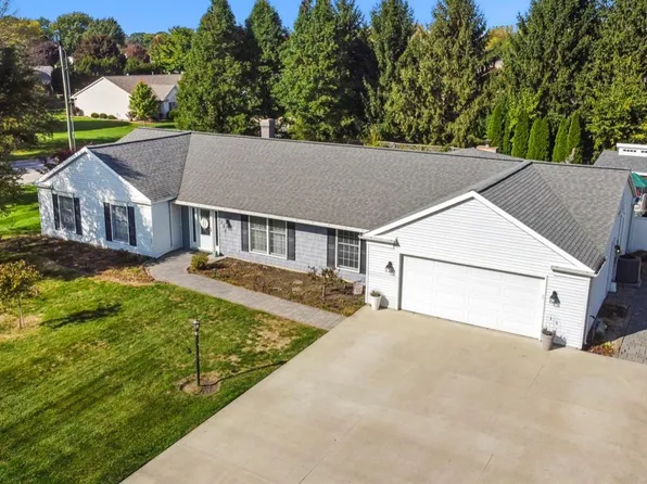 308 E Cole Rd, Fremont, OH 43420