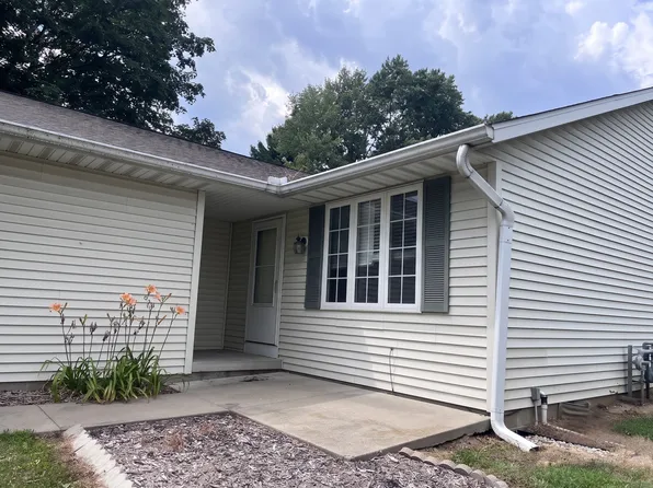 5215 W Harp Hollow Rd APT A, Peoria, IL 61607