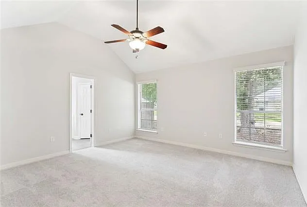 2190 Steven St — Photo 9