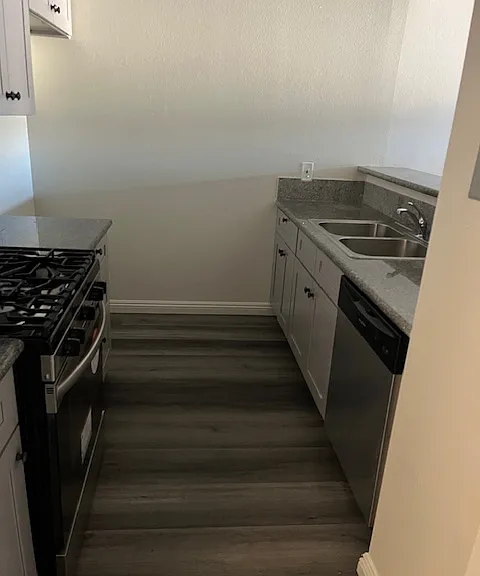 Sycamore Apartments — Photo 4