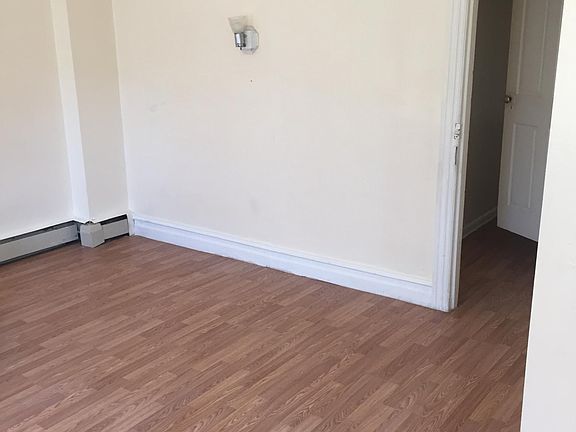 entry to Master bedroom