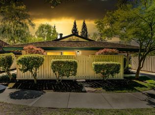 306 Roundtree Ct, Sacramento, CA