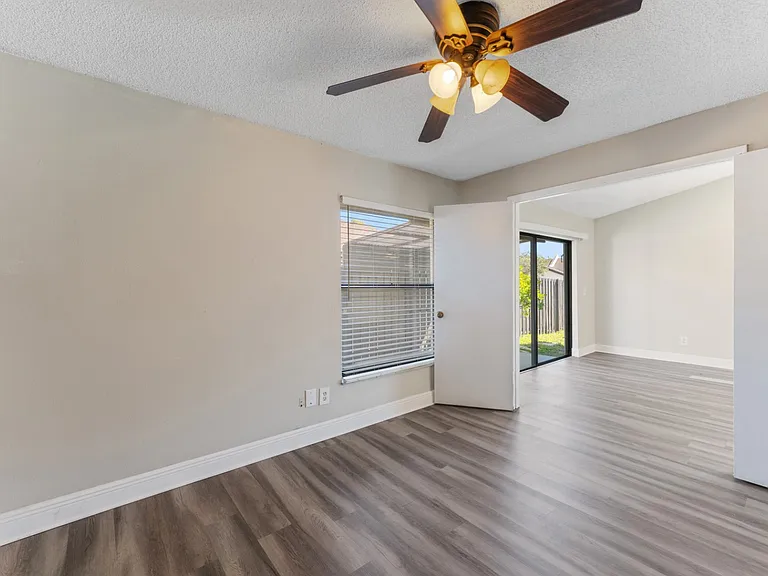 5201 Bellefield Dr — Photo 23