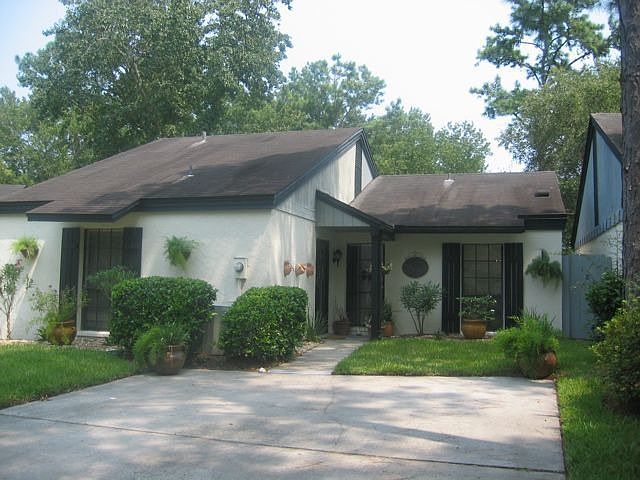 1st image of 182 Bermuda Ct