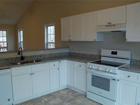 3rd image of 1910 Glenside Dr