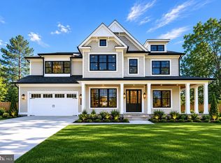 7700 Leesburg Dr, Bethesda, MD 20817