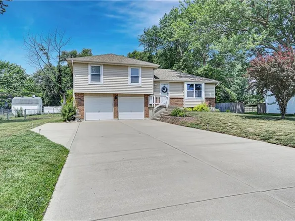 16010 Harris Ave, Belton, MO 64012