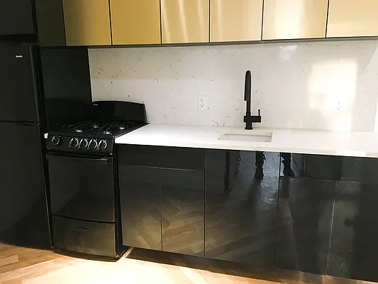 Rented by Lofts and Flats LLC | media 8