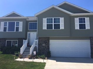 425 Camden St, North Liberty, IA 52317