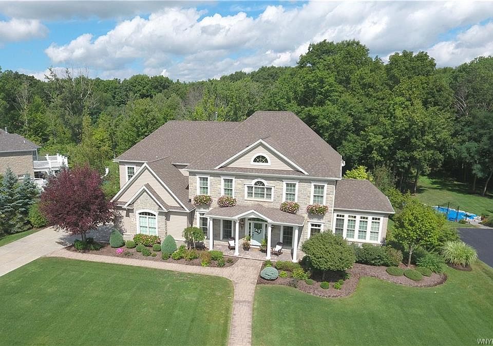1st image of 16 Rockdove Ln