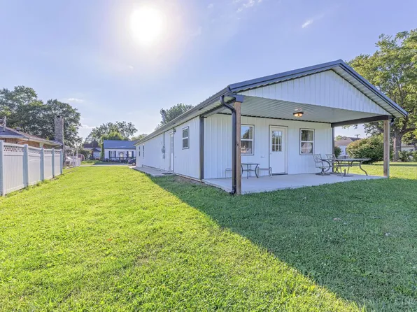 240 N Sycamore St, Lynchburg, OH 45142