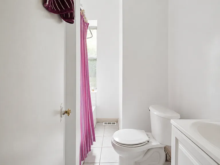 4712 Woodland Ave #1 — Photo 10