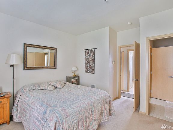 5th image of 5929 Kennedy Ave SE Unit D-5