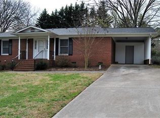 210 Griffin Ln, Marshville, NC 28103