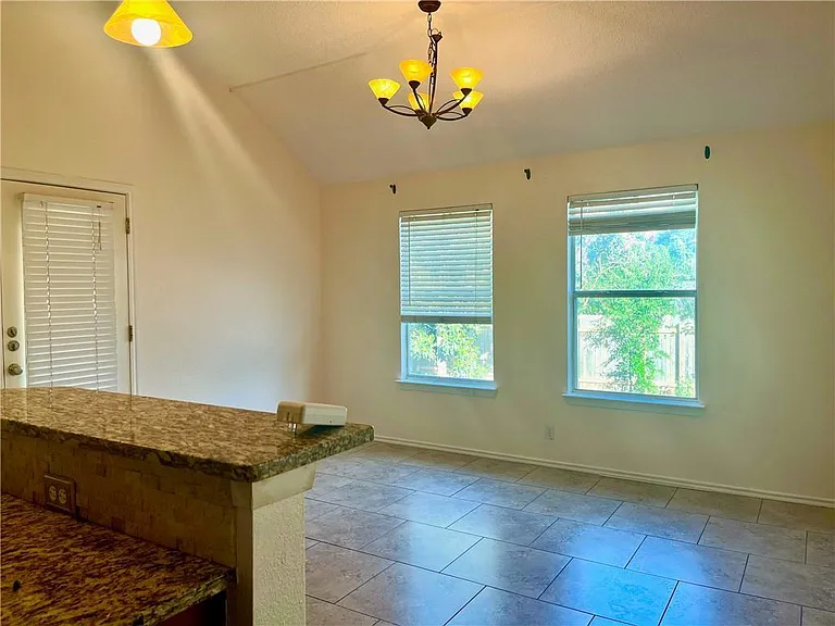 16831 Bailey Jean Dr — Photo 15
