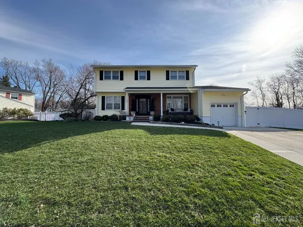 28 Hillside Ave, Monmouth Junction, NJ 08852