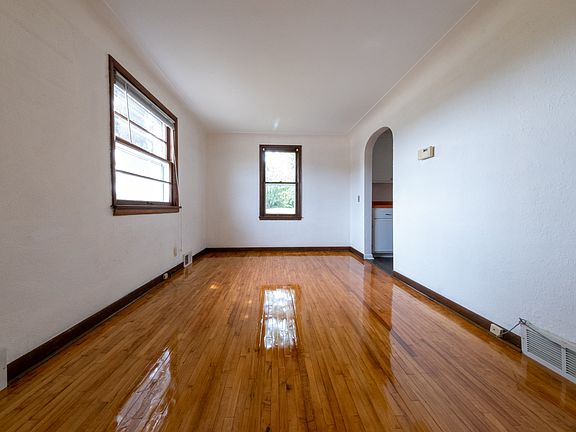 2nd image of 8040 Lyndale Ave S