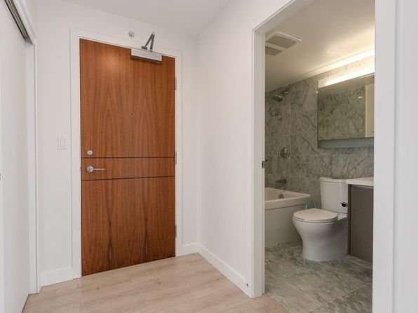 1 bedroom rental in Surrey — photo 16