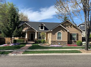 764 E Cloverhill Ct, Eagle, ID 83616