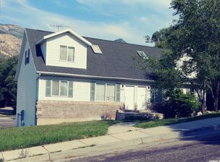 853 Easy St, Ogden, UT 84403