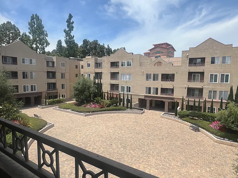 8889 Caminito Plaza Centro #7331 — Photo 12