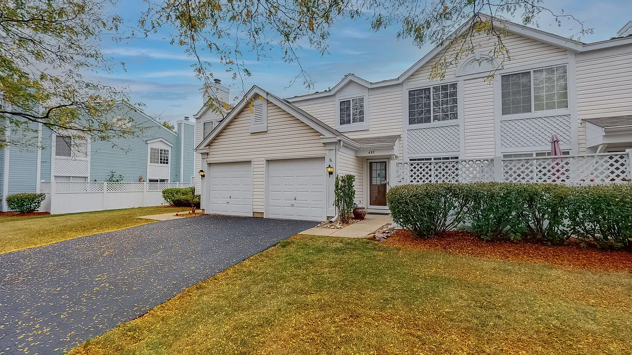 2 bed, 1.5 bath, 1052 sqft, $2,150 — Photo 1