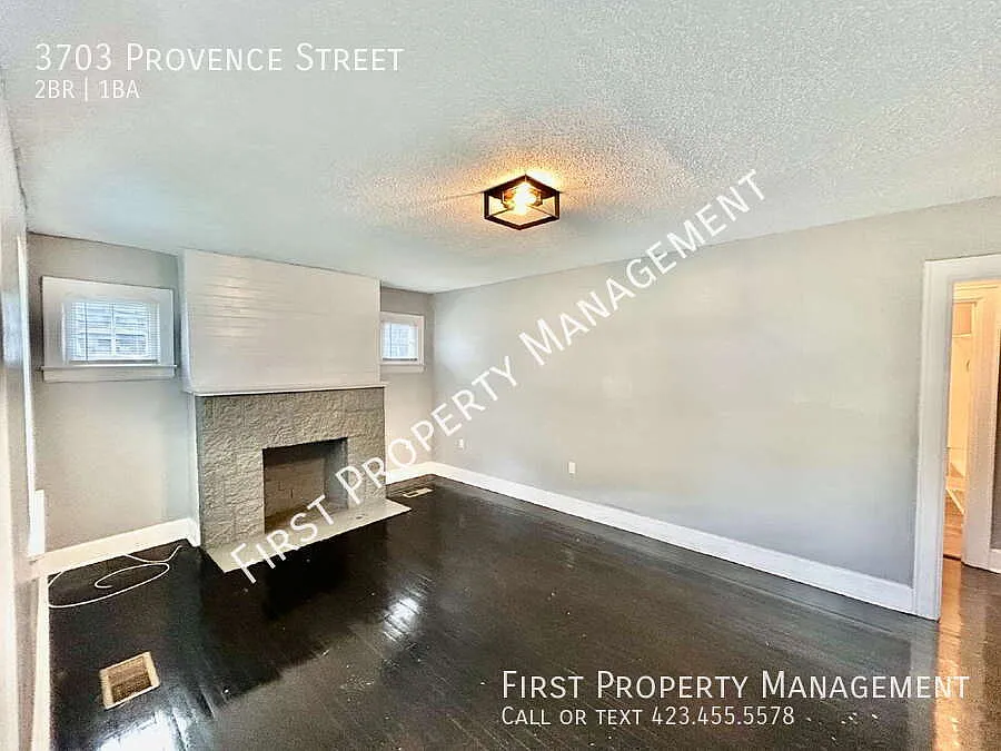 3703 Provence St: Brainerd Single-Family 2Bed/1Bath House! Hardwood Floors, Central AC, & Laundry... — Photo 2