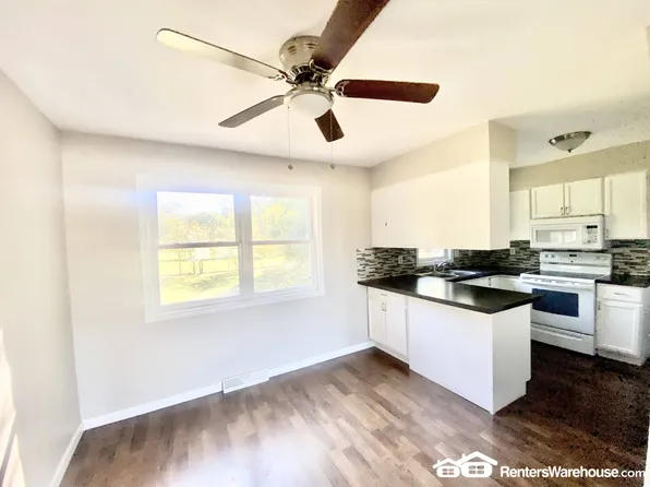 4924 Madison Ave, Des Moines, IA 50310